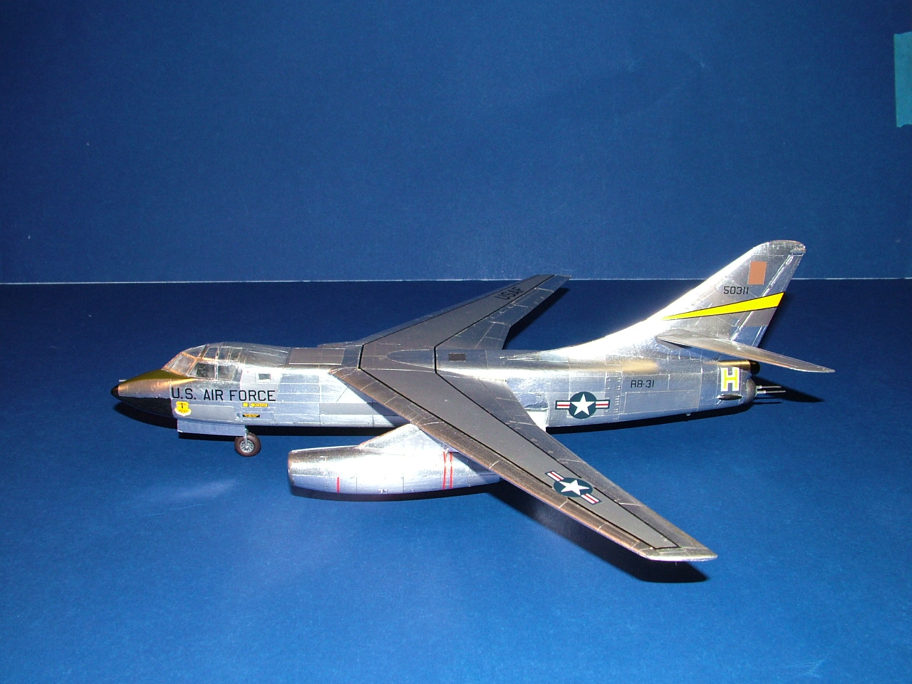 Italeri B-66B 1/72