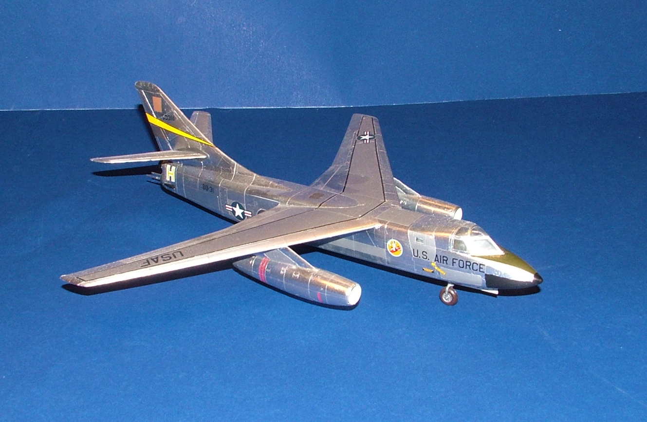 Italeri B-66B 1/72