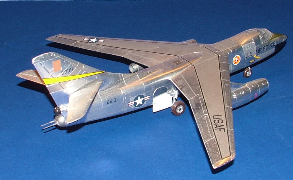 Italeri B-66B 1/72